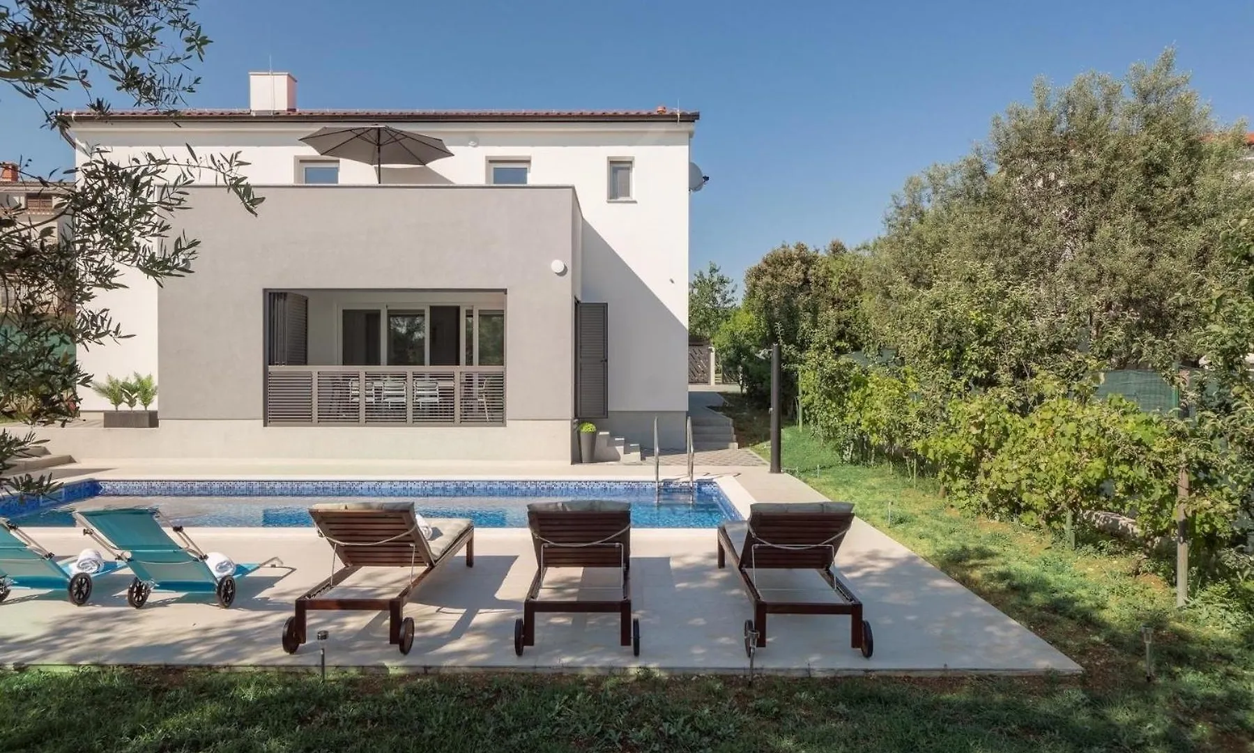 Holiday home Ferienhaus Mit Privatpool Fuer 8 Personen Ca 200 Qm In Medulin, Istrien Suedkueste Von Istrien